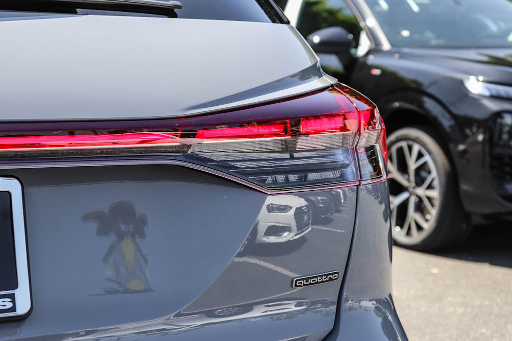 Thumbnail: 2023 Audi Q4 e-tron - 20