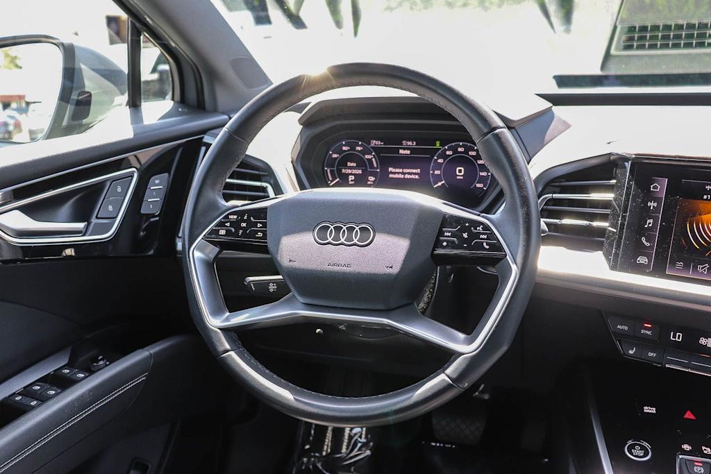 Thumbnail: 2023 Audi Q4 e-tron - 9
