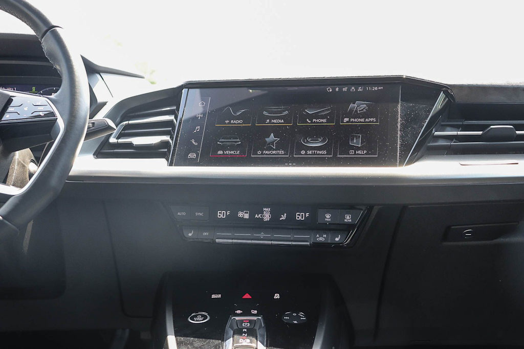 Thumbnail: 2023 Audi Q4 e-tron - 12