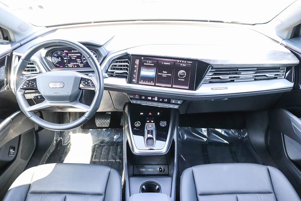 Thumbnail: 2024 Audi Q4 e-tron - 2