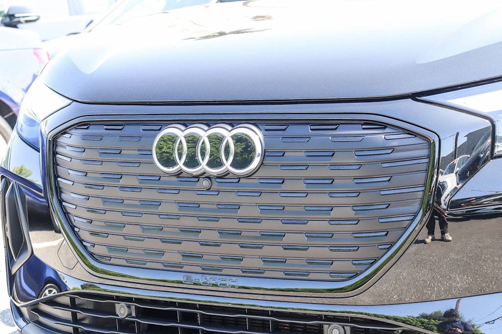 Thumbnail: 2024 Audi Q4 e-tron - 5