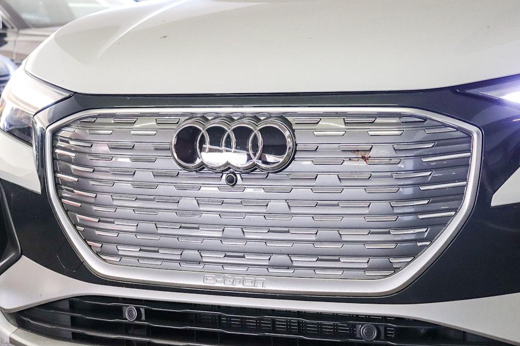 Thumbnail: 2024 Audi Q4 e-tron - 5