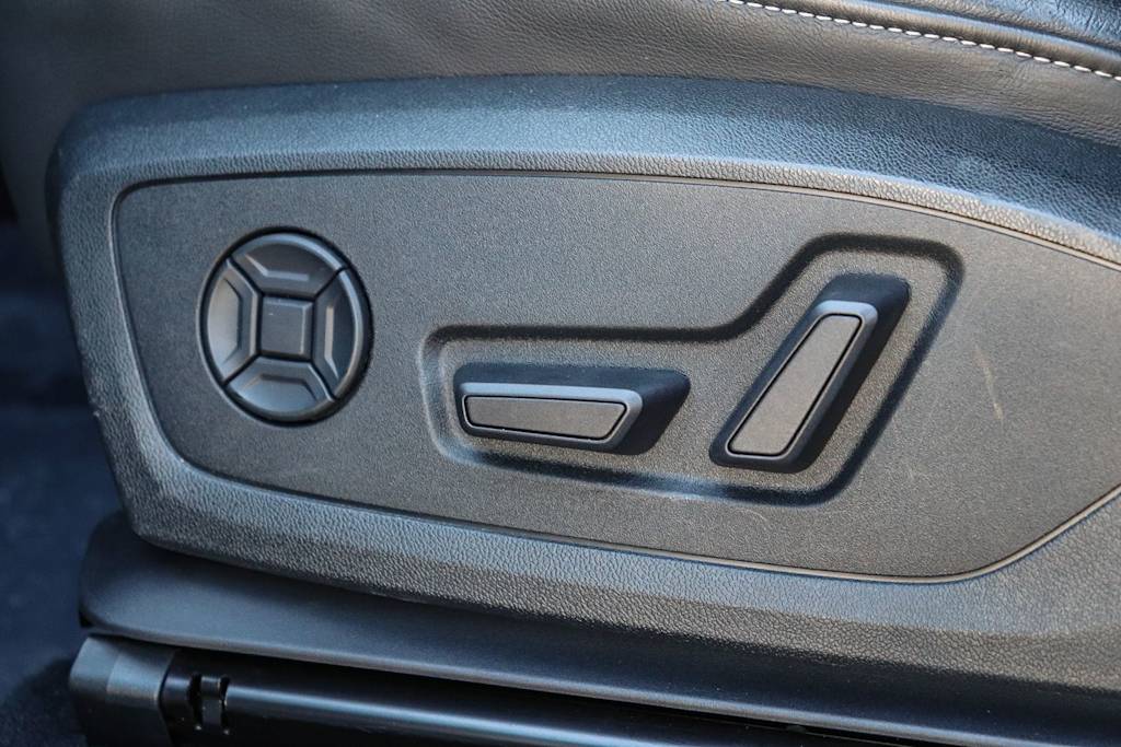 Thumbnail: 2023 Audi Q4 e-tron - 26