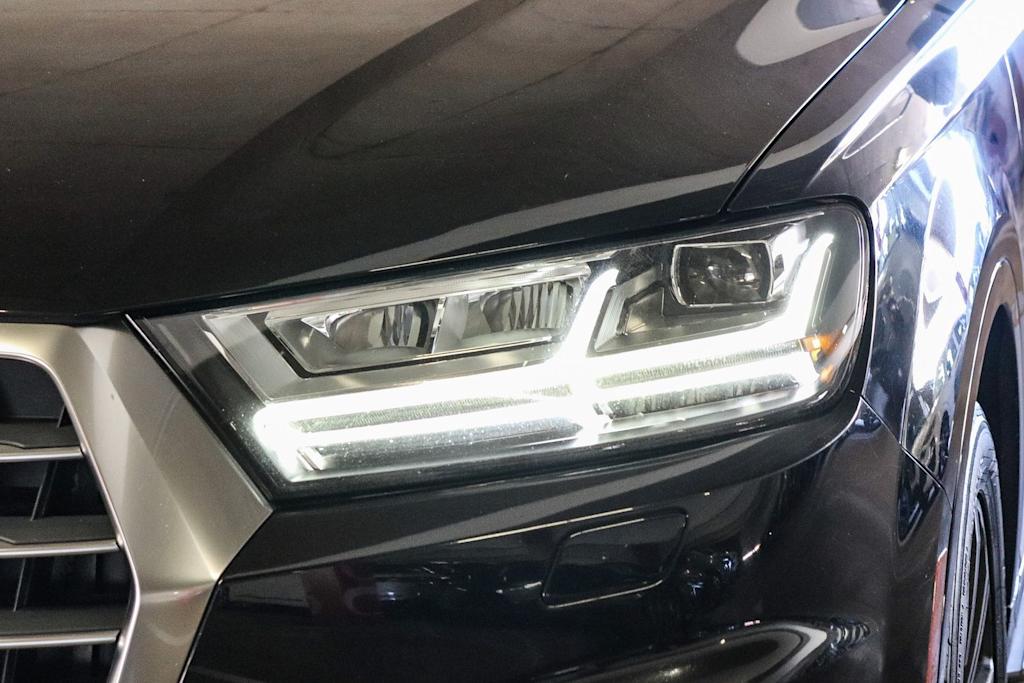 Thumbnail: 2017 Audi Q7 - 8