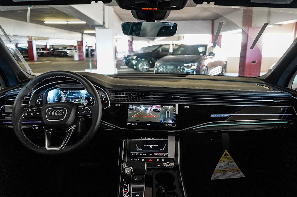 Thumbnail: 2026 Audi Q7 - 2