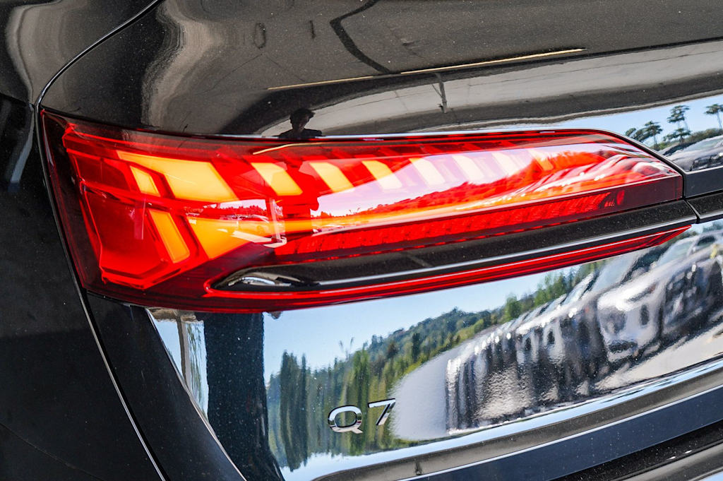 Thumbnail: 2026 Audi Q7 - 20