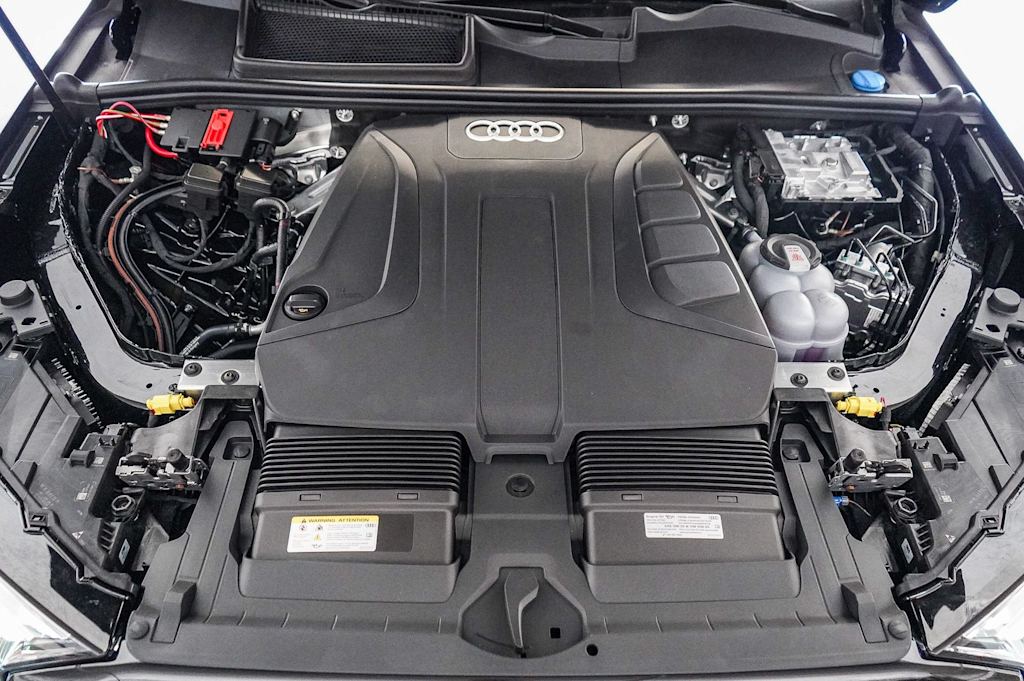 Thumbnail: 2026 Audi Q7 - 8