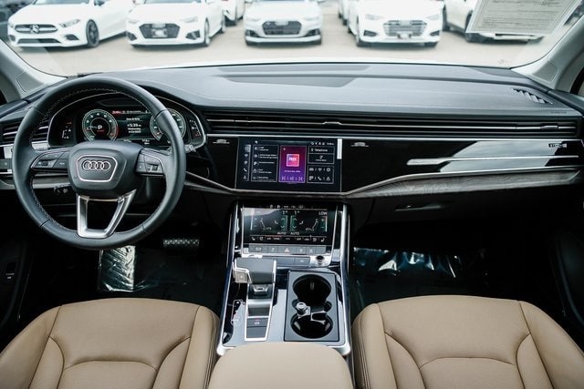 2025 Audi Q7 Premium Plus 2