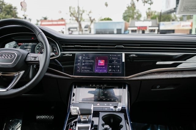 2025 Audi Q7 Premium Plus 8