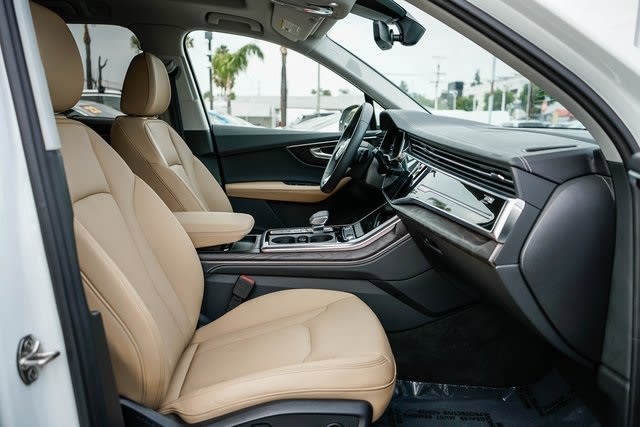2025 Audi Q7 Premium Plus 9