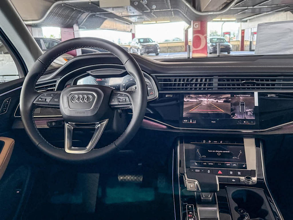 Thumbnail: 2026 Audi Q7 - 8
