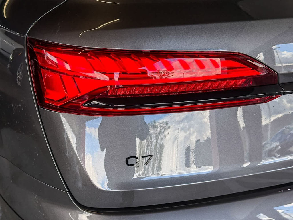 Thumbnail: 2026 Audi Q7 - 19