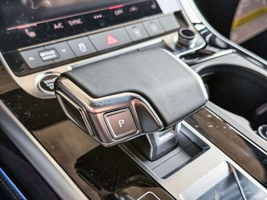 Thumbnail: 2026 Audi Q7 - 26