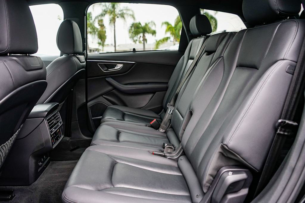 Thumbnail: 2023 Audi Q7 - 11