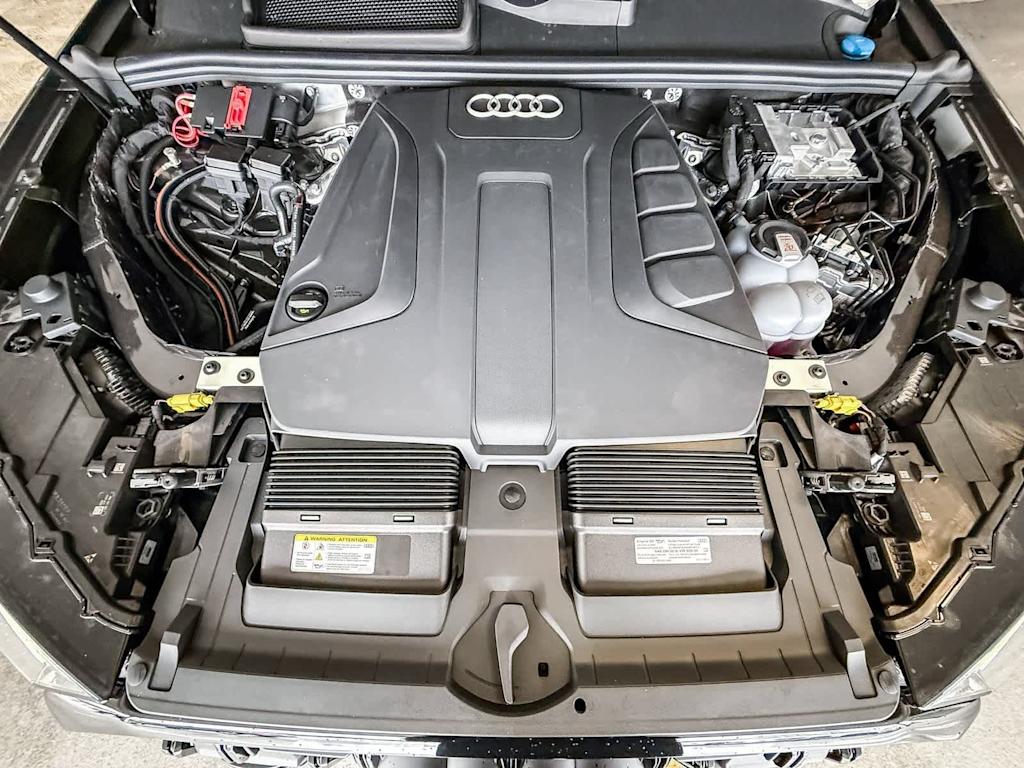 Thumbnail: 2026 Audi Q7 - 8