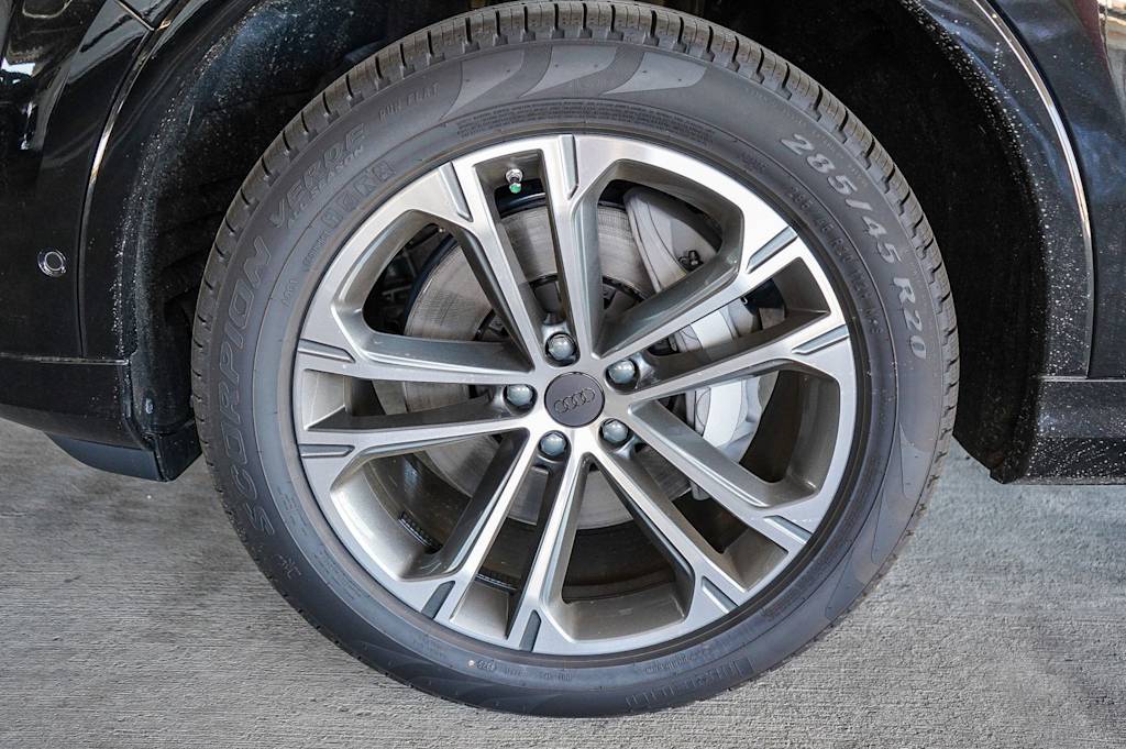 Thumbnail: 2026 Audi Q7 - 21