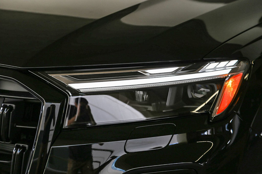 Thumbnail: 2026 Audi Q7 - 18