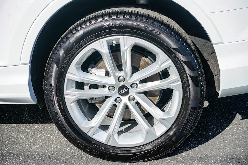 Thumbnail: 2025 Audi Q7 - 7