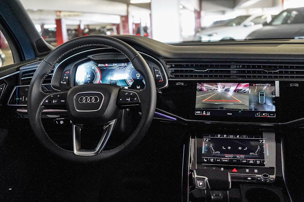 Thumbnail: 2026 Audi Q7 - 9