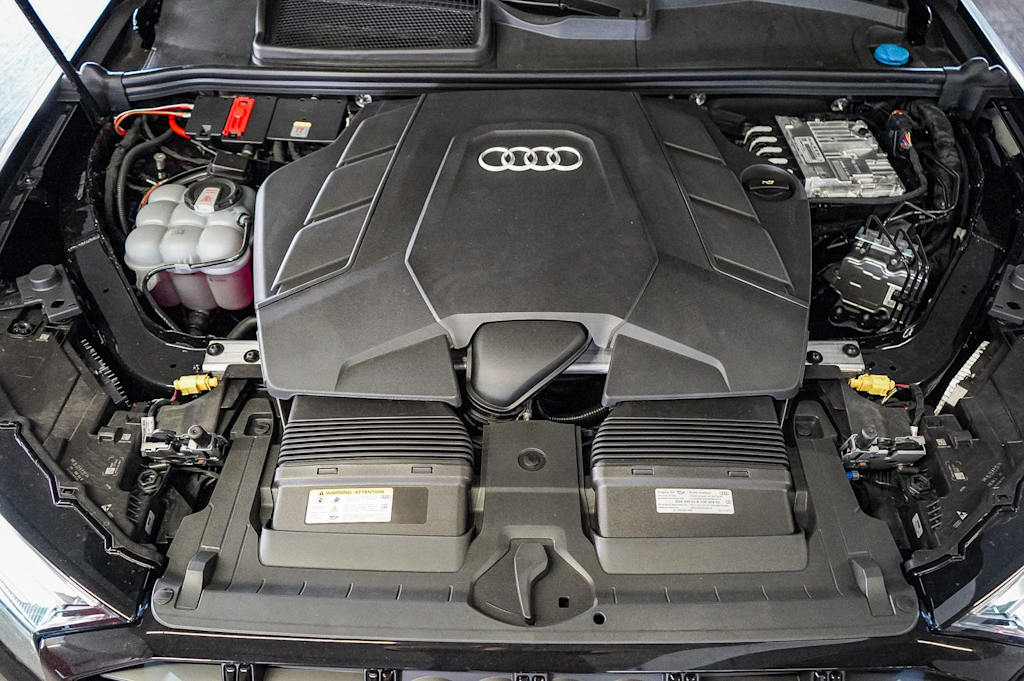 Thumbnail: 2026 Audi Q7 - 8