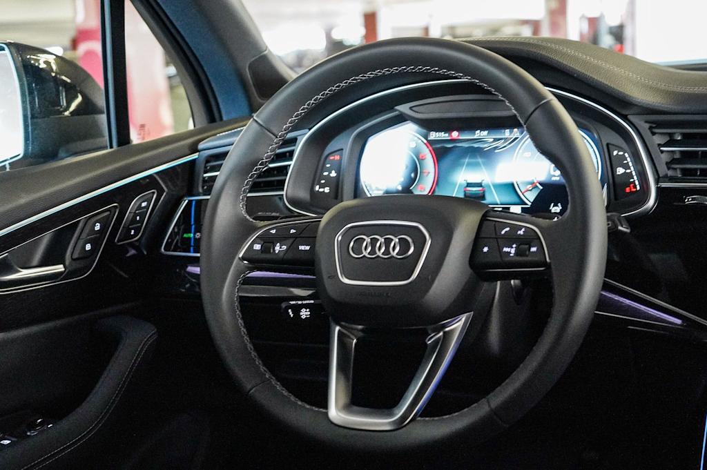 Thumbnail: 2026 Audi Q7 - 13