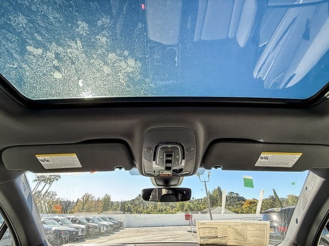 Thumbnail: 2025 Audi Q7 - 23