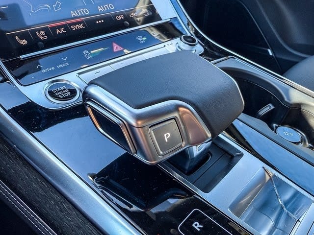 Thumbnail: 2025 Audi Q7 - 26