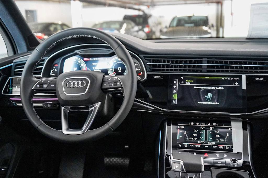 Thumbnail: 2026 Audi Q7 - 9