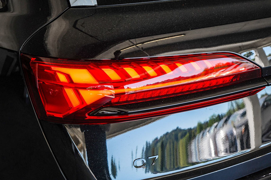 Thumbnail: 2026 Audi Q7 - 20