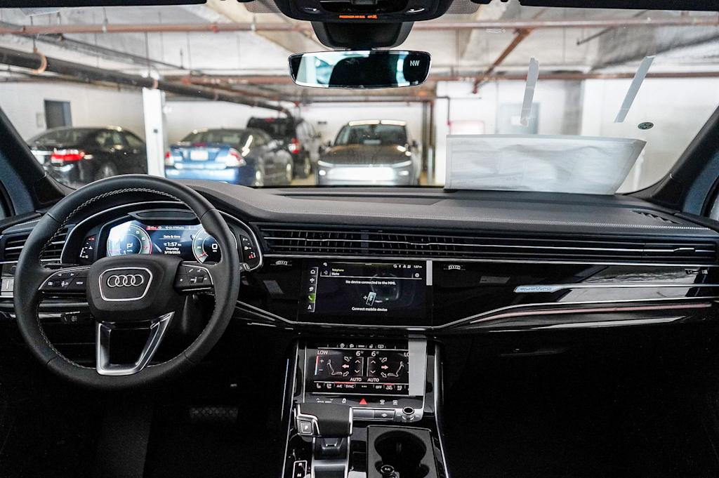 Thumbnail: 2026 Audi Q7 - 2