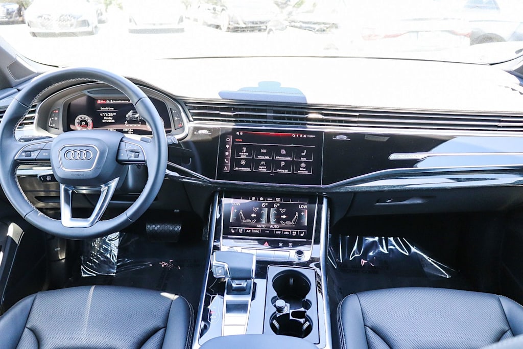 Thumbnail: 2025 Audi Q7 - 2