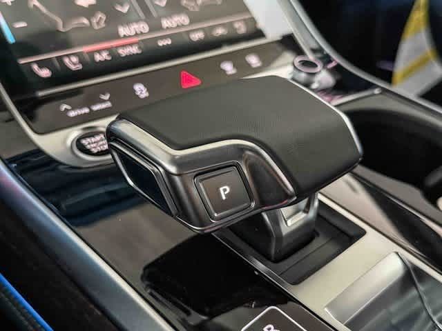 Thumbnail: 2025 Audi Q7 - 26