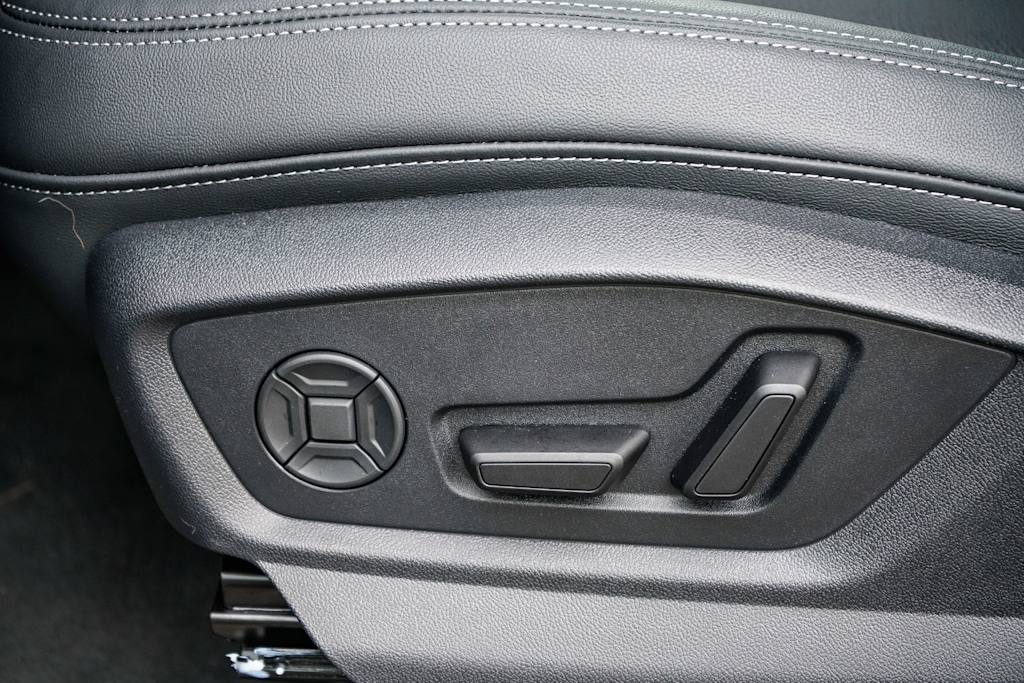 Thumbnail: 2026 Audi Q7 - 24