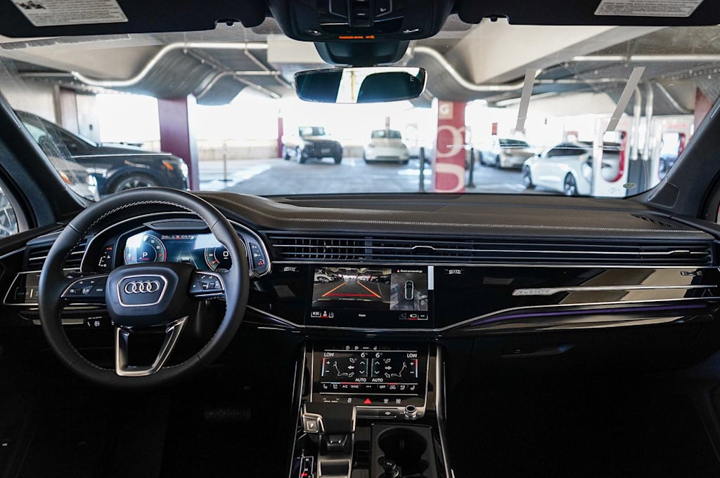 Thumbnail: 2026 Audi Q7 - 2