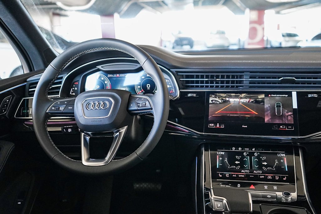 Thumbnail: 2026 Audi Q7 - 7