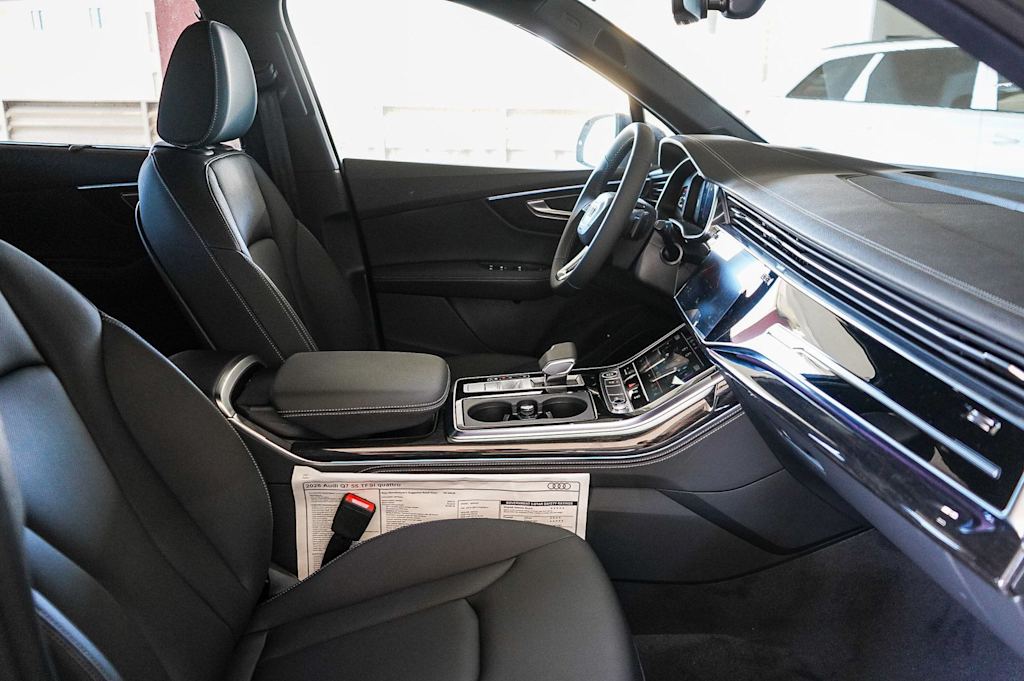 Thumbnail: 2026 Audi Q7 - 8