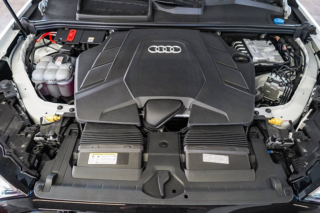 Thumbnail: 2026 Audi Q7 - 8