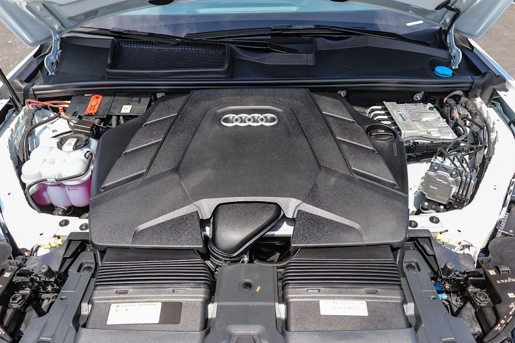 Thumbnail: 2023 Audi Q7 - 8