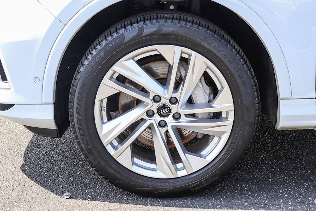 Thumbnail: 2023 Audi Q7 - 7