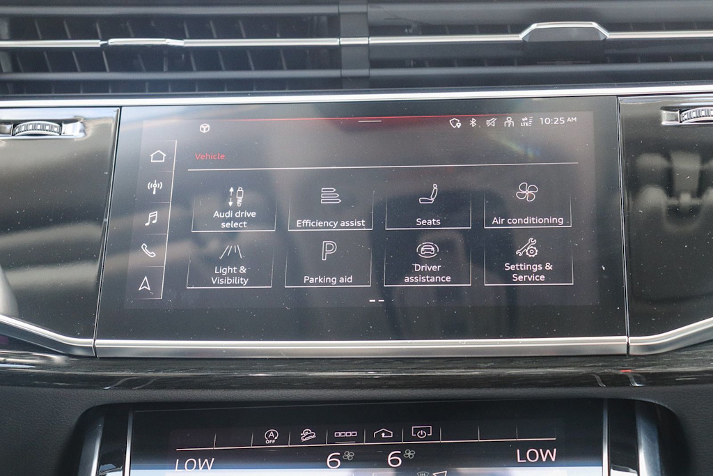 Thumbnail: 2023 Audi Q7 - 24