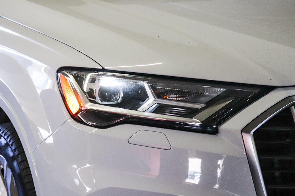 Thumbnail: 2023 Audi Q7 - 9
