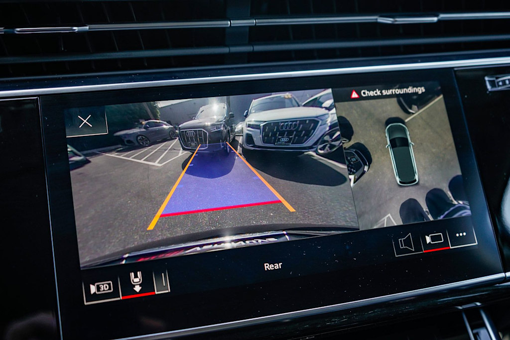Thumbnail: 2023 Audi Q7 - 27