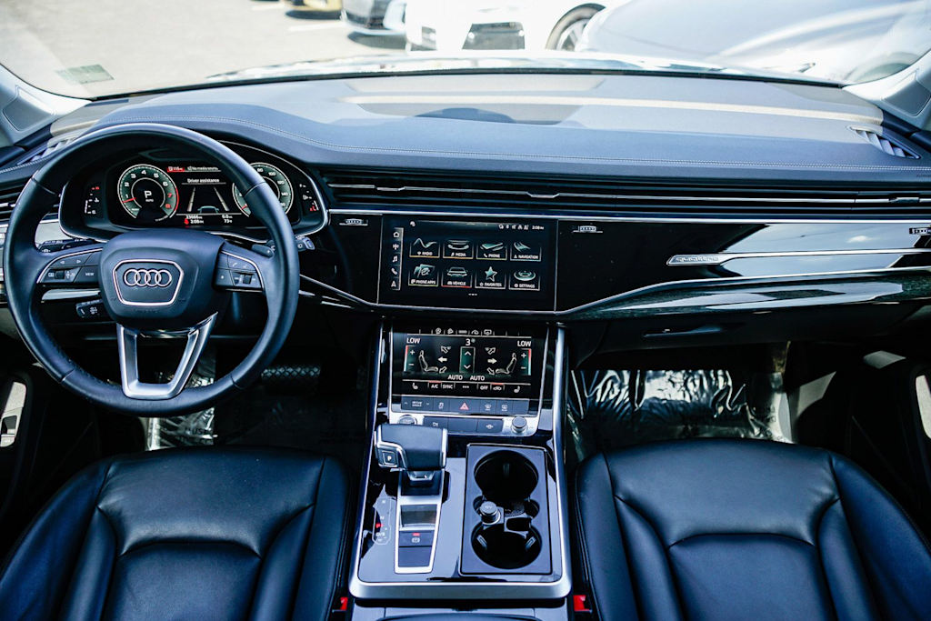 Thumbnail: 2023 Audi Q7 - 2