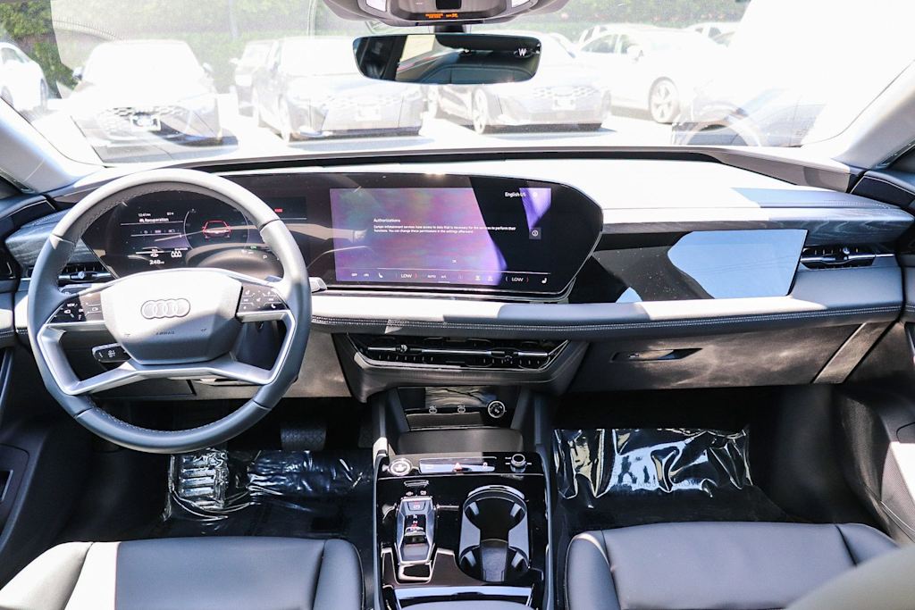 Thumbnail: 2025 Audi e-tron - 2