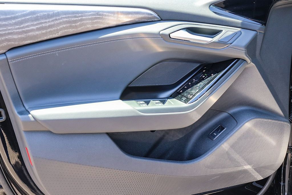 Thumbnail: 2025 Audi e-tron - 24