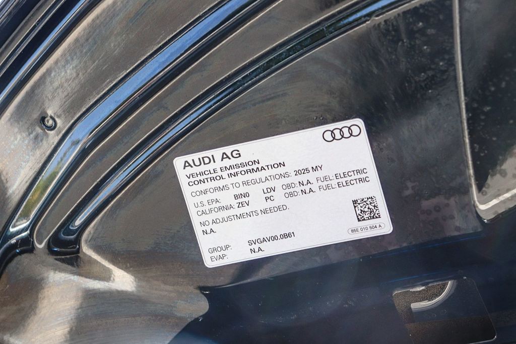 Thumbnail: 2025 Audi e-tron - 15