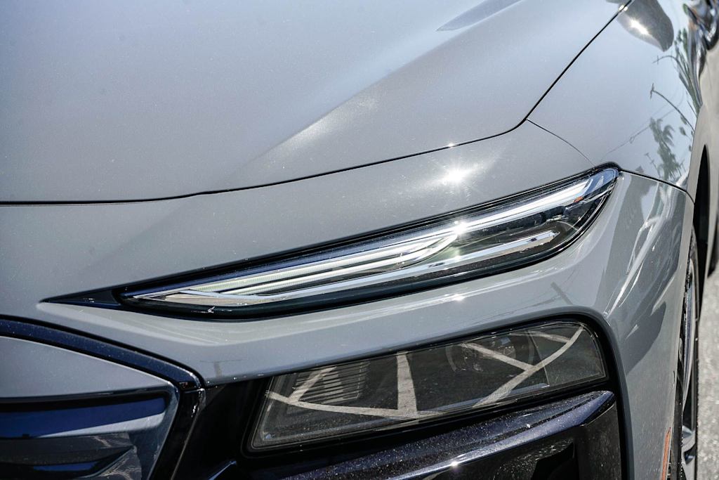 Thumbnail: 2025 Audi e-tron - 17