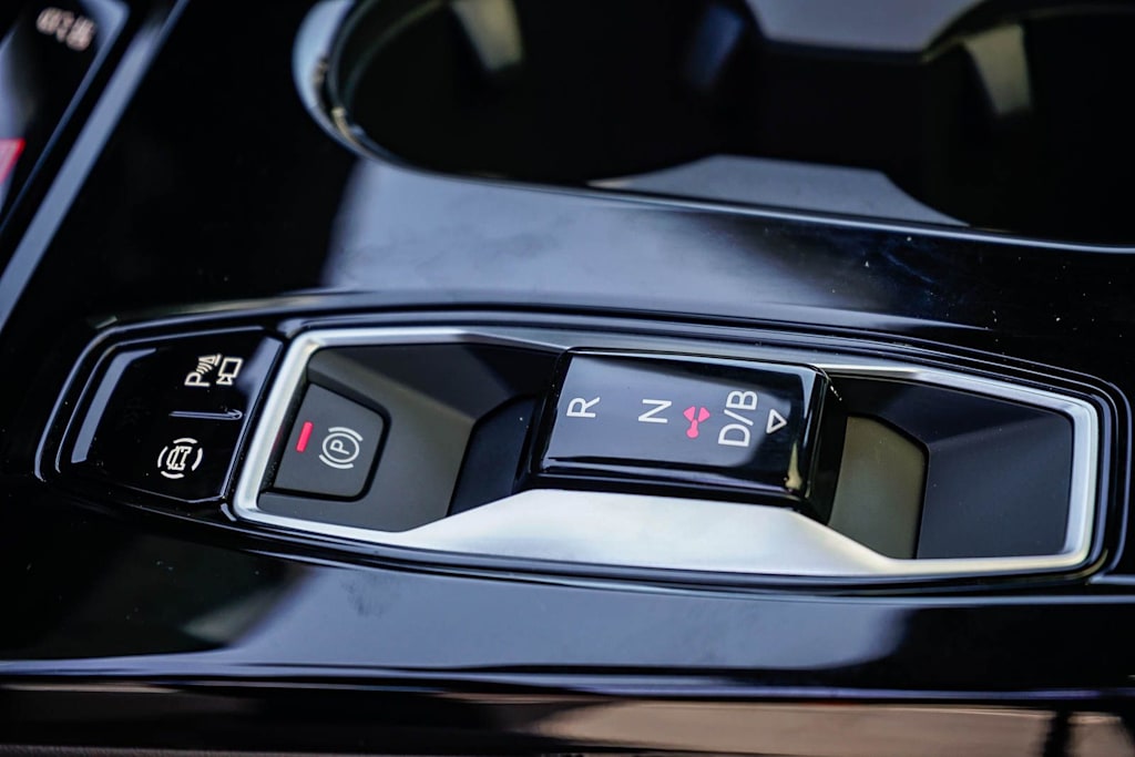 Thumbnail: 2025 Audi e-tron - 12