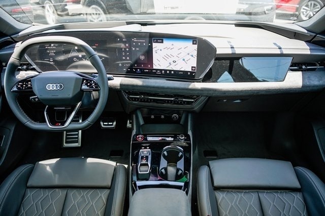 Thumbnail: 2025 Audi e-tron S - 2