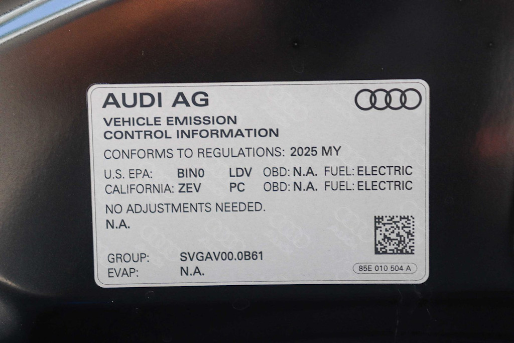 Thumbnail: 2025 Audi e-tron - 15